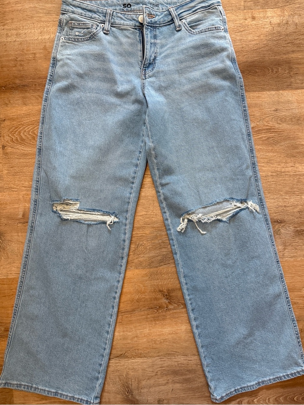 SO Light Wash Distressed Baggy Low Rise Jeans, Size 9